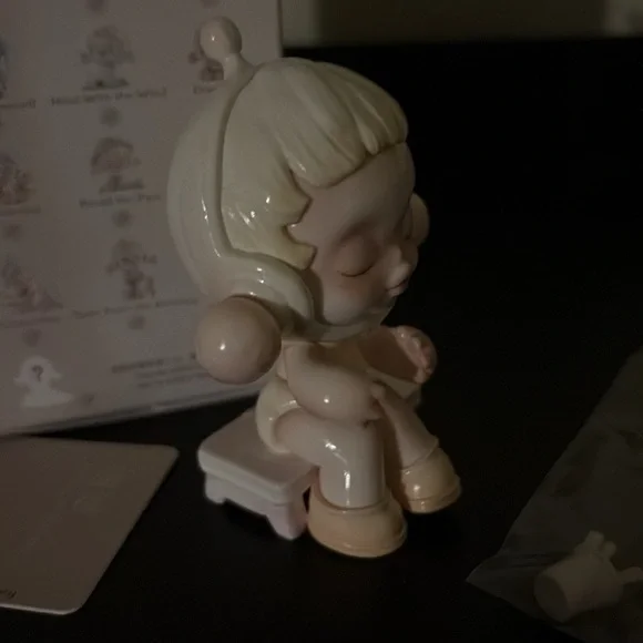 Skull Panda The Encounter Doll The Warmth Collectible Figurine with Box - Picture 8 of 8